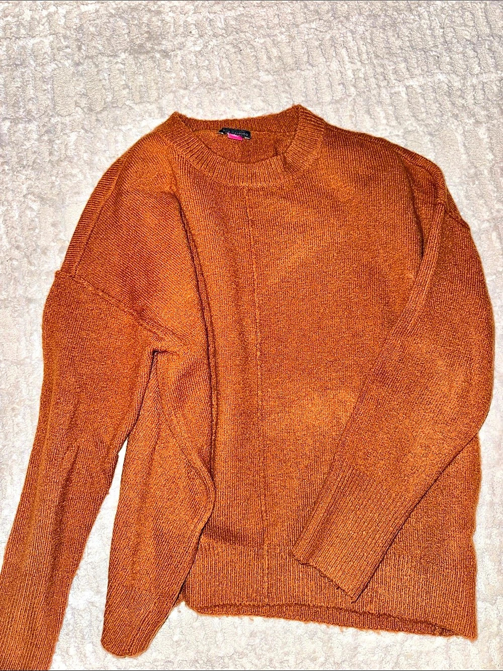 Vince Camuto Crew Neck Sweater in Brown Size XS Like New